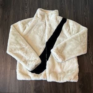 Nike Womens WMNS Sportswear Jacket